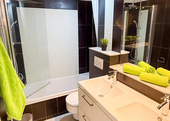 Torres De Yomely - Y8a Playa de las Américas